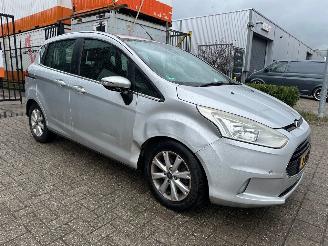Coche accidentado Ford B-Max 1.6 TDCI Titanium 2014/2