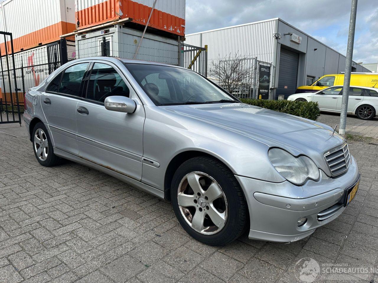 Mercedes C-klasse 230 K. Classic