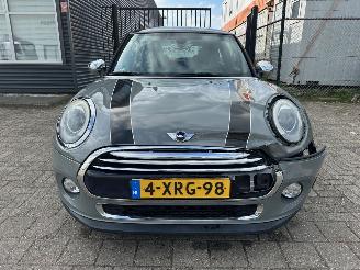 Mini Cooper 1.5 First Born Edition picture 2