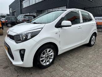 Kia Picanto 1.0 CVVT ComfortPlusLine Navigator picture 3
