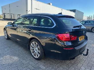 BMW 5-serie Touring 523i High Executive picture 4