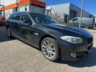 Schadeauto BMW 5-serie Touring 523i High Executive 2011/8