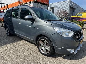 skadebil auto Dacia Lodgy 1.2 TCe Série Limitée Stepway 5p. 2018/4