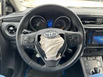 Toyota Auris 1.8 Hybrid Dynamic Ultimate picture 8