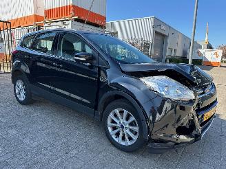 Coche accidentado Ford Kuga 1.5 Titanium 4WD Automaat 2015/3