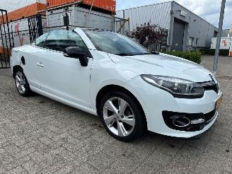 krockskadad bil auto Renault Mégane Coupé-Cabriolet 1.2 TCe Privilège 2014/10