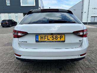 Skoda Superb Combi 1.4 TSI iV Sportline Business picture 5