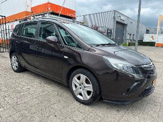 skadebil auto Opel Zafira TOURER 1.4 Design Edition 2013/11
