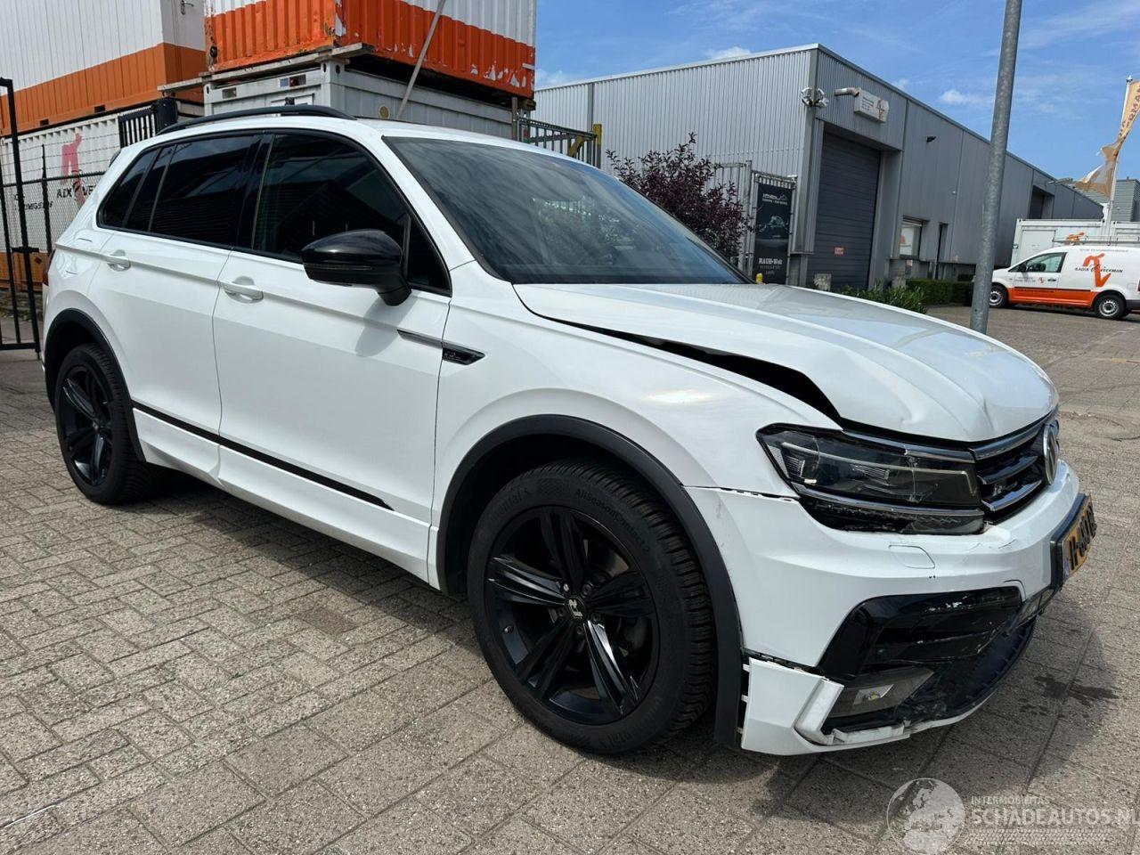 Volkswagen Tiguan 1.4 TSI 4Motion Highline Business R Automaat