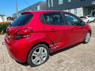 Peugeot 208 1.2 PureTech Active picture 6