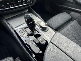 BMW 5-serie 540i xDrive High Executive picture 16
