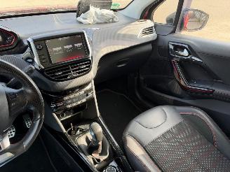 Peugeot 2008 1.2 PureTech GT-line picture 10