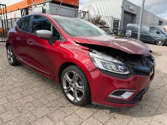 krockskadad bil auto Renault Clio 1.2 TCe GT-Line Intens 2018/1