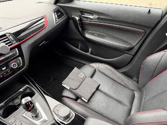 BMW 1-serie 118i High Executive Automaat picture 15