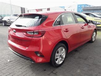 Kia Cee d Ceed (CDB5/CDBB), Hatchback 5-drs, 2018 1.0i T-GDi 12V picture 3