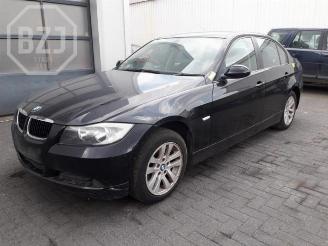 rozbiórka samochody osobowe BMW 3-serie 3 serie (E90), Sedan, 2005 / 2011 318i 16V 2009