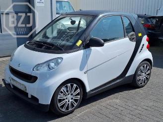 Auto da rottamare Smart Fortwo Fortwo Coupe (451.3), Hatchback 3-drs, 2007 1.0 45 KW 2012