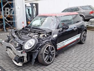 Dezmembrări autoturisme Mini Cooper S Mini (F56), Hatchback 3-drs, 2013 2.0 16V Cooper S 2019/8