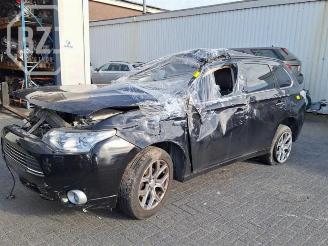 Vrakbiler auto Mitsubishi Outlander Outlander (GF/GG), SUV, 2012 / 2022 2.0 16V PHEV 4x4 2015/4