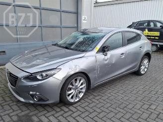 Uttjänta bilar auto Mazda 3 3 (BM/BN), Hatchback, 2013 / 2019 2.0 SkyActiv-G 120 16V 2015