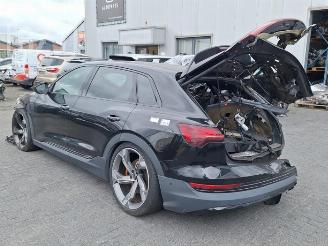 Audi E-tron e-tron (GEN), SUV, 2018 / 2023 50 quattro picture 4