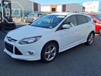 Vrakbiler auto Ford Focus Focus 3, Hatchback, 2010 / 2020 1.6 EcoBoost 16V 2013/6