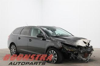 Peugeot 308 308 SW (L4/L9/LC/LJ/LR), Combi 5-drs, 2014 / 2021 1.2 12V e-THP PureTech 130 picture 3