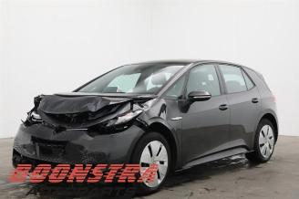 Vrakbiler auto Volkswagen ID.3 ID.3 (E11/E12), Hatchback 5-drs, 2019 45 kWh 2021/11
