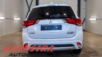 Mitsubishi Outlander Outlander (GF/GG), SUV, 2012 / 2022 2.0 16V PHEV 4x4 picture 4