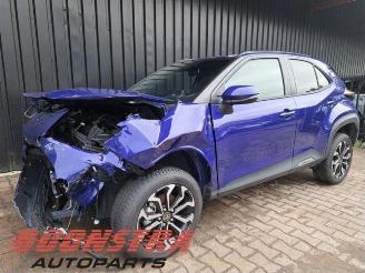 Salvage car Toyota Yaris Cross  2025/1