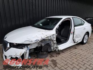 Coche siniestrado Skoda Octavia Octavia (NXAA), Liftback, 2020 1.5 TSI e-TEC 16V 2024/1