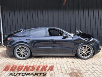 Porsche Cayenne Cayenne III (9YA), SUV, 2017 3.0 V6 24V Turbo E-Hybrid picture 3