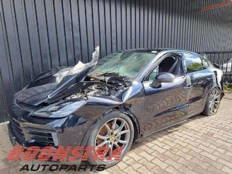 rozbiórka samochody osobowe Porsche Cayenne Cayenne III (9YA), SUV, 2017 3.0 V6 24V Turbo E-Hybrid 2019/10