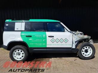 Land Rover Defender Defender II, Terreinwagen, 2019 110 3.0 D200 MHEV picture 3