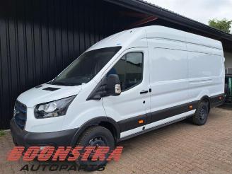 disassembly passenger cars Ford Transit Transit, Van, 2013 E-Transit 68 kWh 2026/1