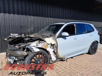 Vrakbiler auto BMW X5 X5 (G05), SUV, 2018 xDrive50e 3.0 24V 2025/11