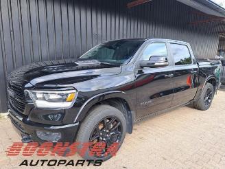 Salvage car Dodge Ram 1500 Crew Cab, Quad Cab (DT), Pick-up, 2018 5.7 Hemi V8 4x4 2019/2