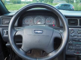 Volvo C-70 2.4T Convertible picture 18