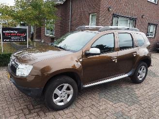 damaged passenger cars Dacia Duster 1.6 Laureate 2WD 2010/7