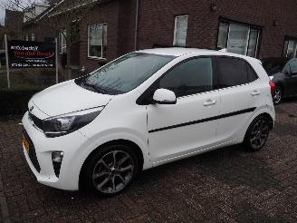 krockskadad bil auto Kia Picanto 1.0 CVVT Design Edition 2018/6