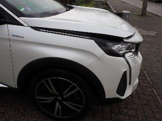 Peugeot 3008 1.6 Hybrid 225 GT picture 14