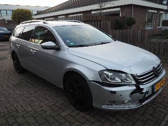 Volkswagen Passat 1.4 tsi High Exe DSG picture 3