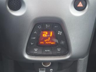 Toyota Aygo 1.0 VVT-i X-Joy picture 27