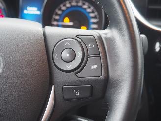 Toyota Auris 1.8 Hybrid dynamic Ultimate picture 16