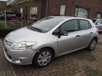 Schadeauto Toyota Auris 1.6 Comfort 2011/2