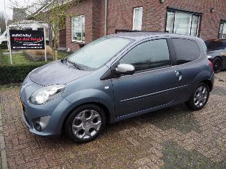 skadebil auto Renault Twingo 1.2-16V Night&Day 2011/10