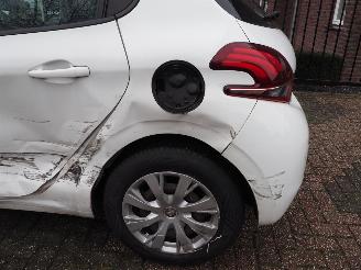 Peugeot 208 1.2 PureTech Blue lion picture 7