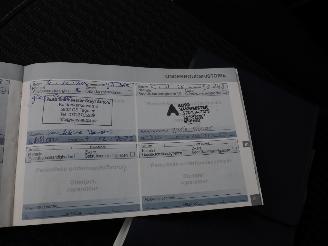 Peugeot 208 1.2 PureTech Blue lion picture 25