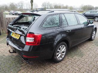 Skoda Octavia 1.0 TSI Ambition Business Dsg picture 3