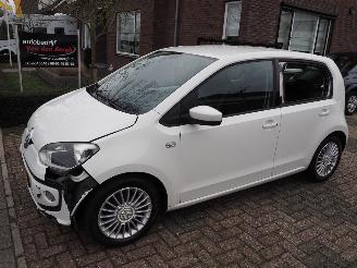 Schadeauto Volkswagen Up! 1.0 High Up! BlueMotion 2013/1